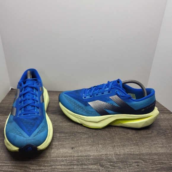 New Balance FuelCell Rebel v4 Mens 10.5 Blue Athletic Road Running Shoes Sneaker - Picture 1 of 10